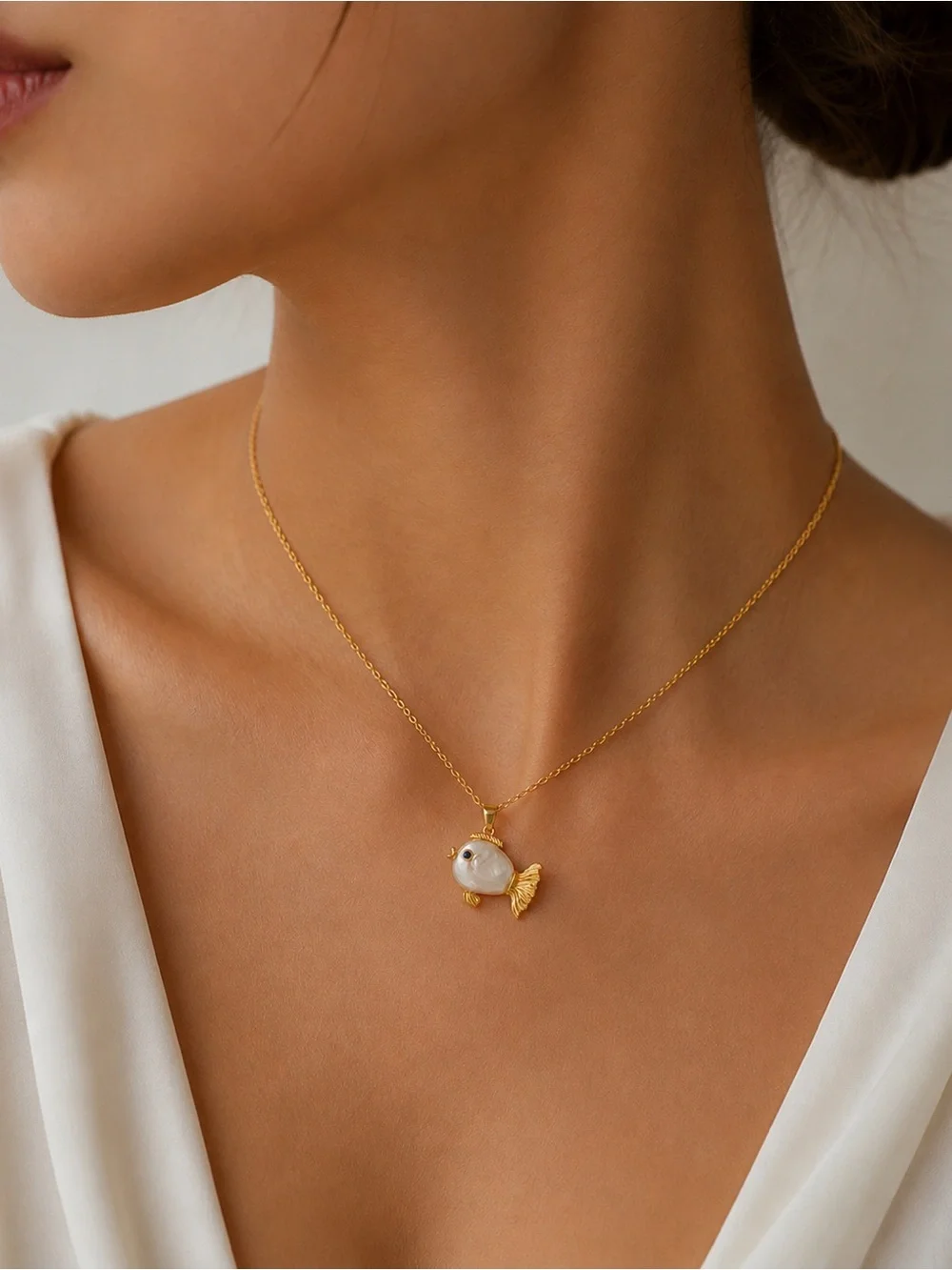 Anthropologie Gold Tone Pearl Fish Pendant Necklace - White & Gold